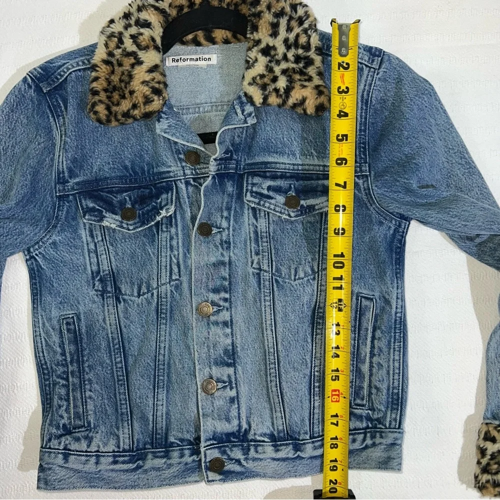 Reformation Womens Denim Jacket Size XS Leopard Print Faux Fur ASO Celebrities - Picture 9 of 9